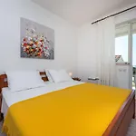 Lena - Three-bedroom With Balcony And Sea View Apartman